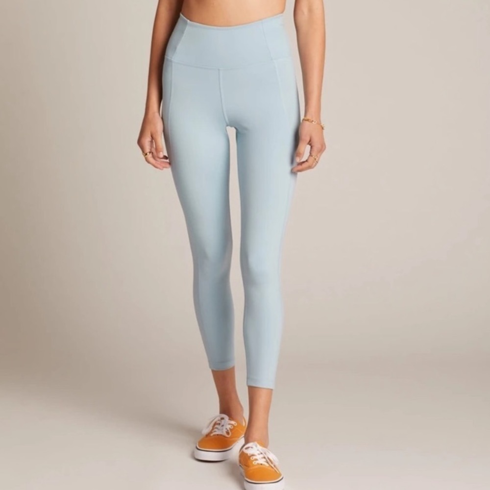 NWT Girlfriend Collective 7/8 High Rise Compressive Leggings in Sky Blue